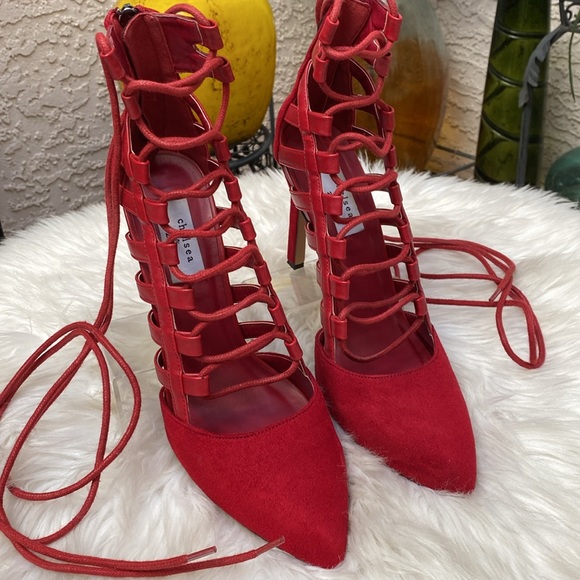 ♦️♦️RED LACE-UP POINTY TOE ANKLE BOOTIES♦️♦️ - Picture 2 of 4